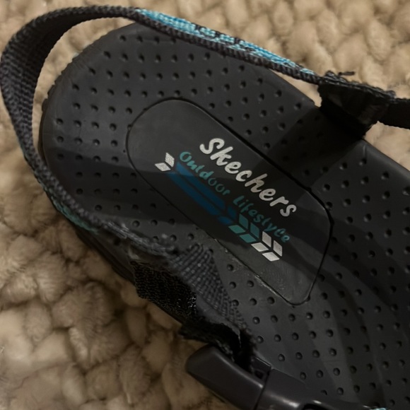 Size 7 Blue, gray sketchers sandals. - Picture 3 of 8